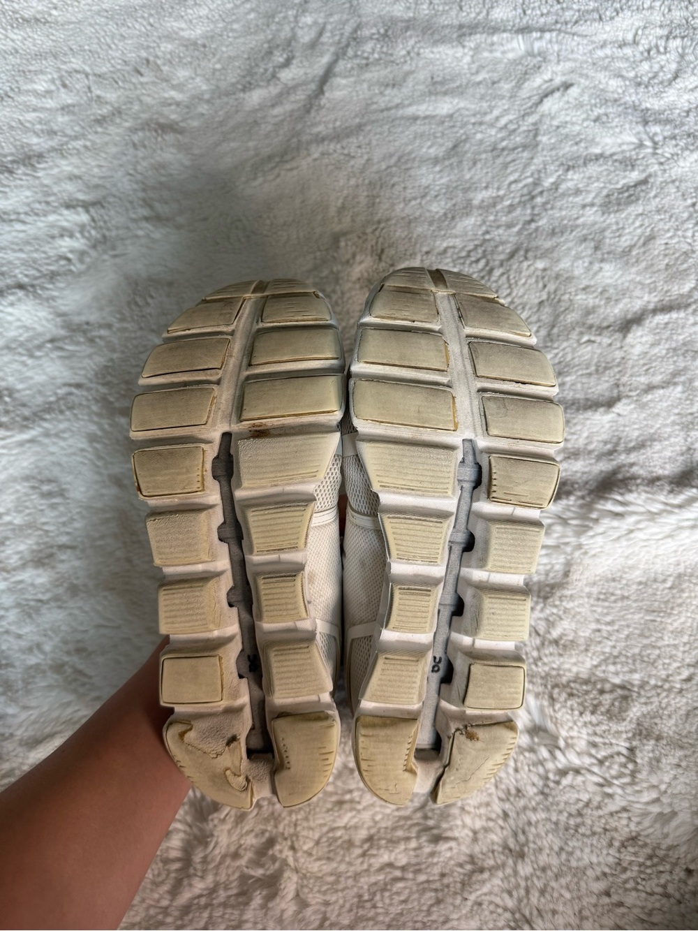 On Running Sneakers — Women’s Size 8 - Picture 7 of 10